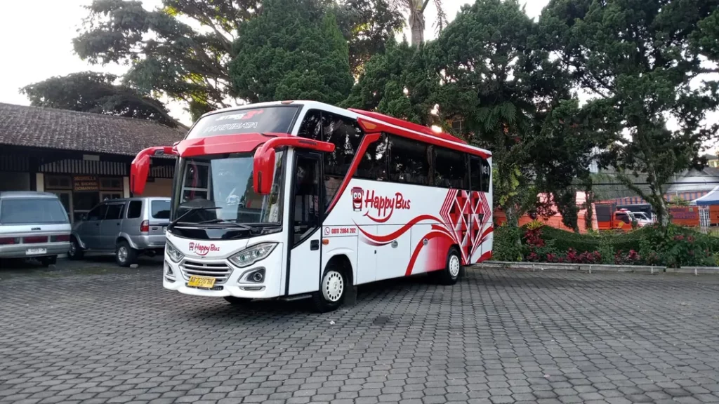 Armada Happy Bus Unit Medium Bus