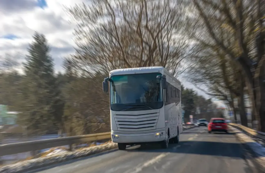 sewa bus untuk gathering kantor
