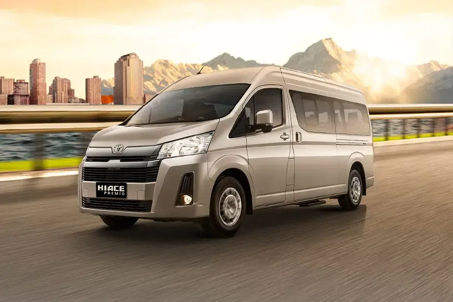 sewa toyota hiace commuter