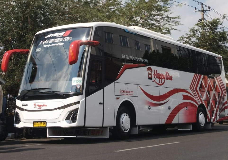 sewa bus jakarta surabaya