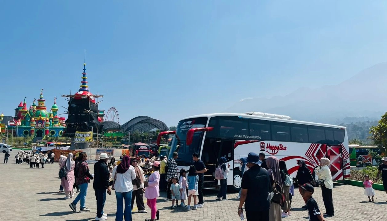 Sewa Bus Jogja untuk Study Tour